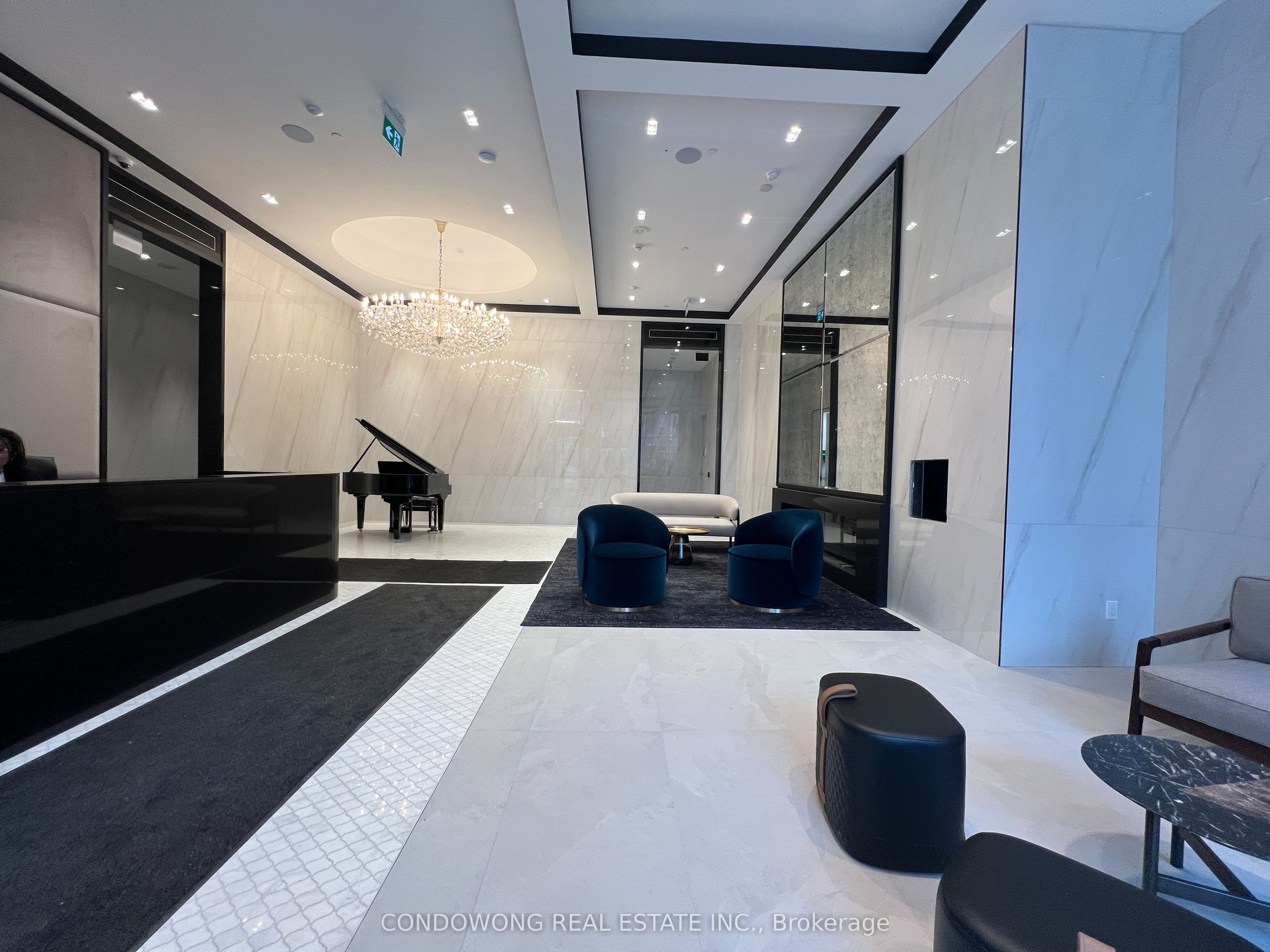 #1805 - 8 Wellesley Street Property Photo 16