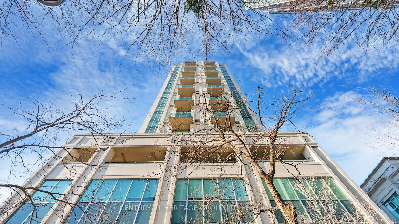 #910 - 1 Avondale Avenue Property Photo