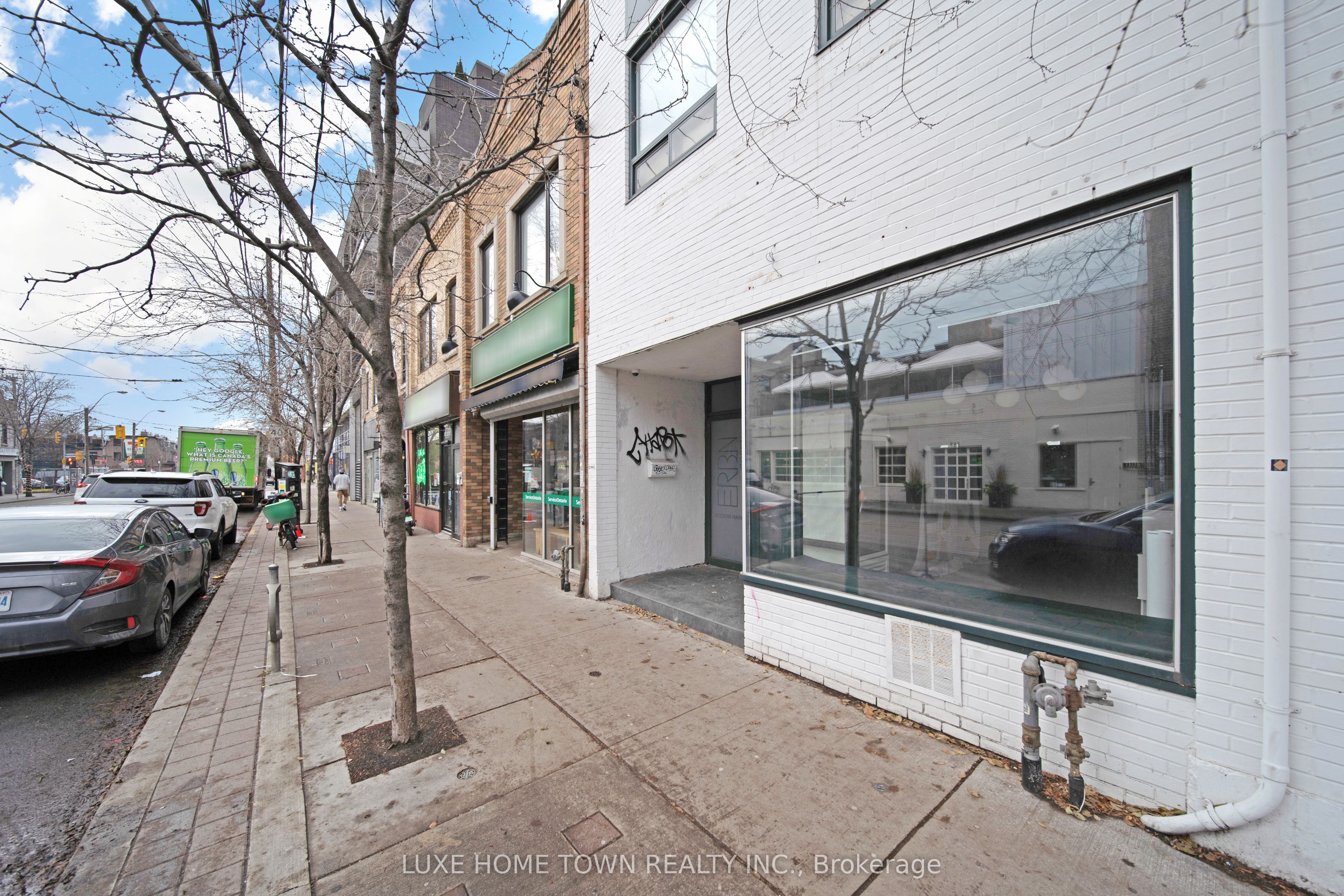 844 Dundas Street Property Photo 8