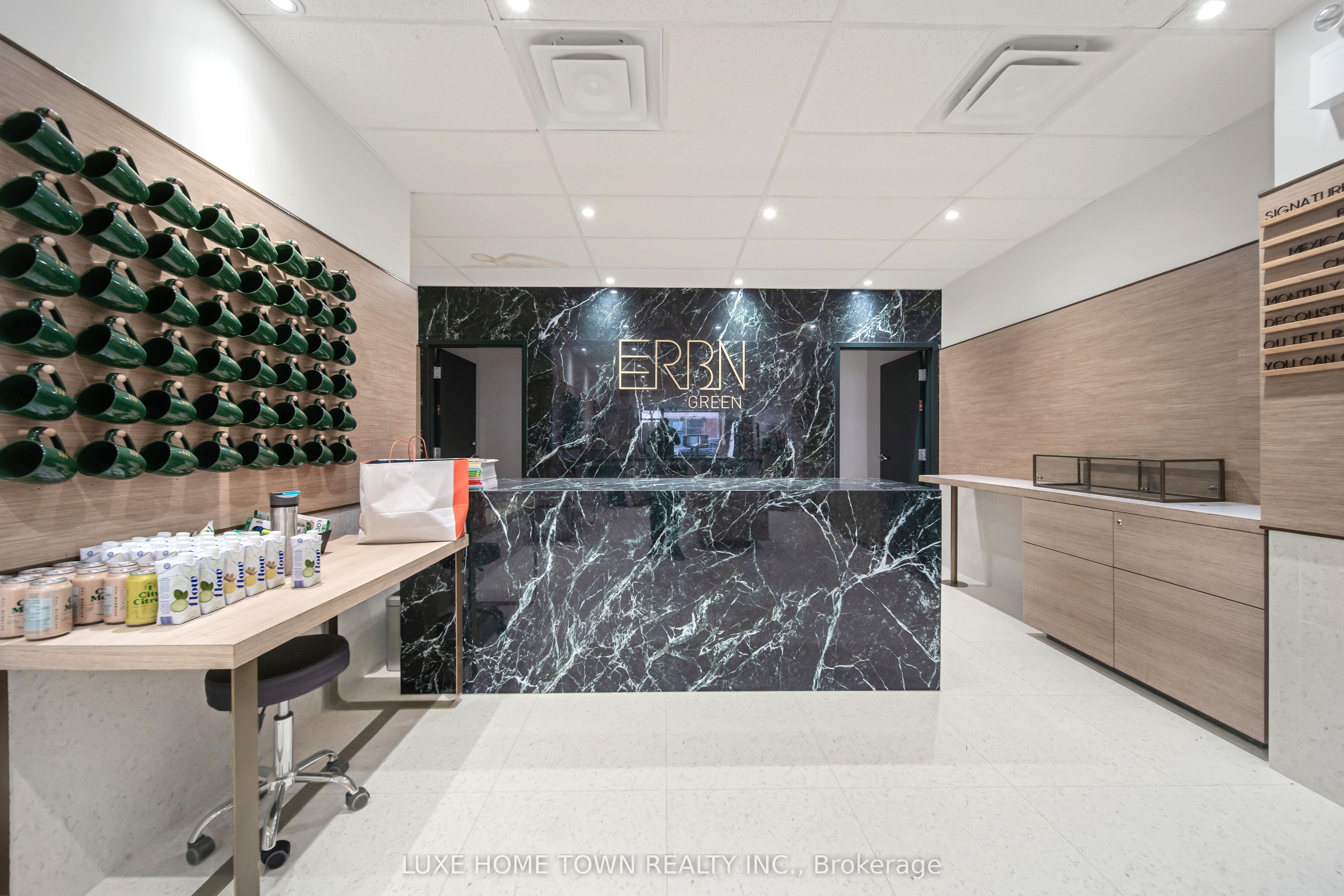 844 Dundas Street Property Photo 17