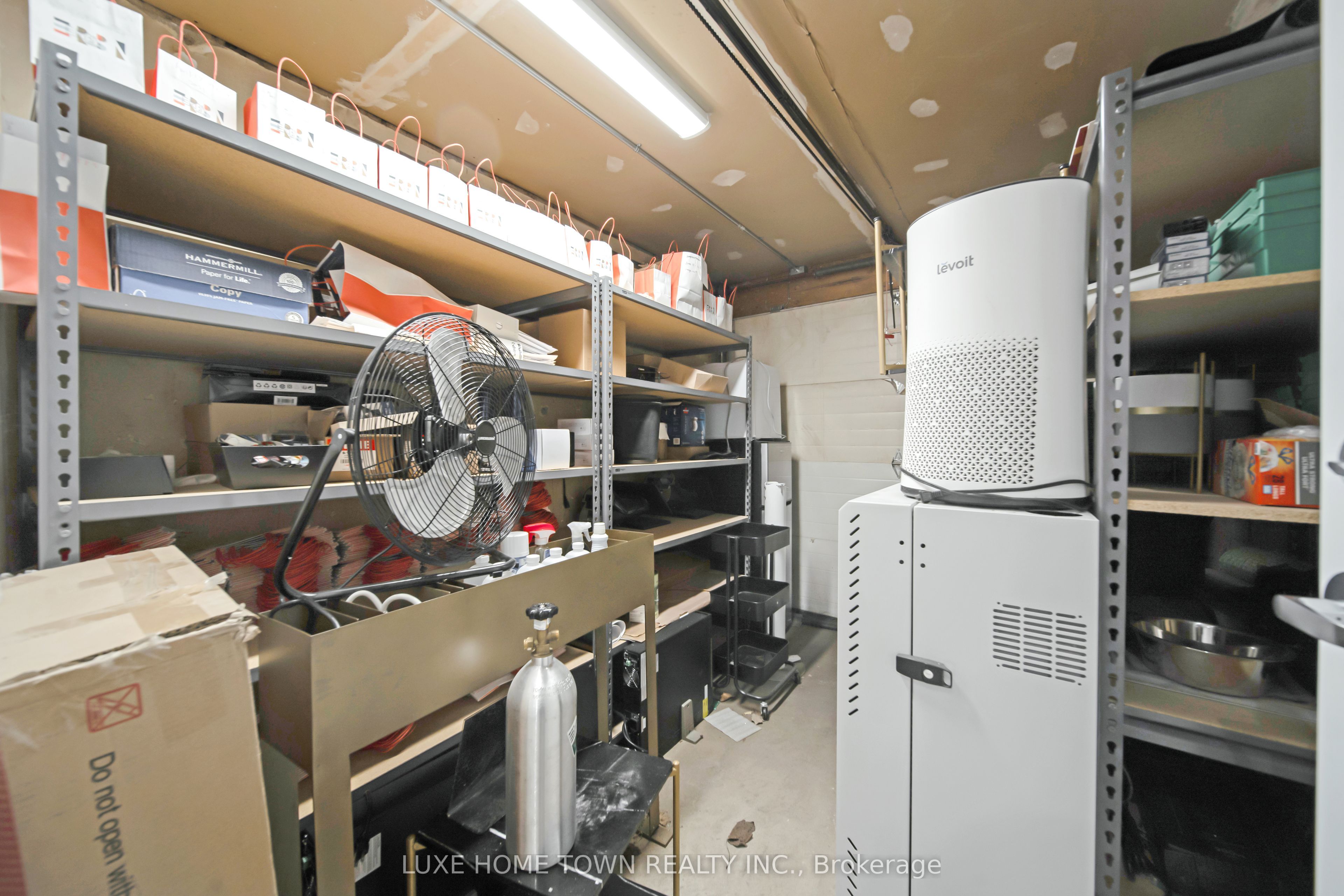 844 Dundas Street Property Photo 21