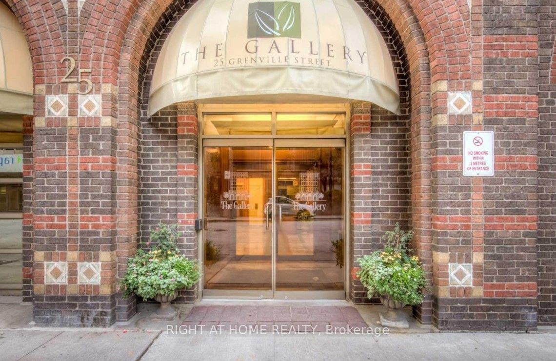 #unit 2403 - 25 Grenville Street Property Photo 1