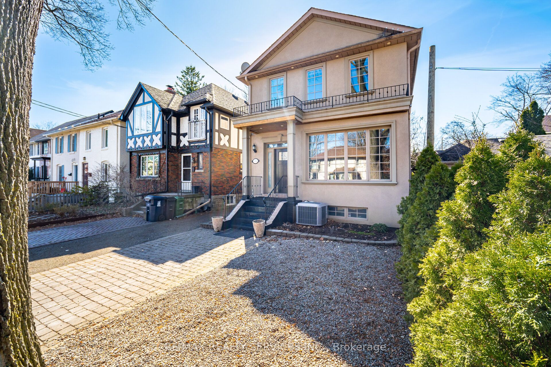 Toronto C11 Real Estate Listings Main Image