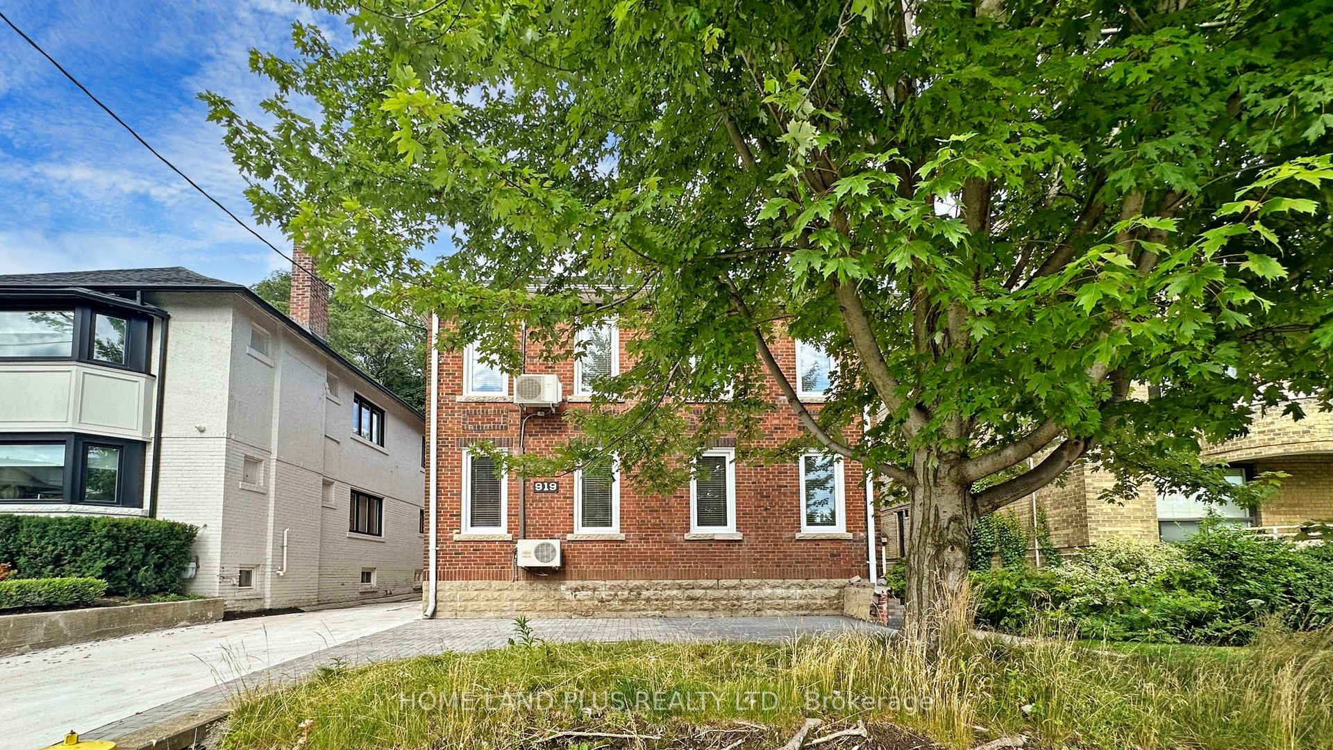 919 Avenue Road Unit 1 Property Photo 2