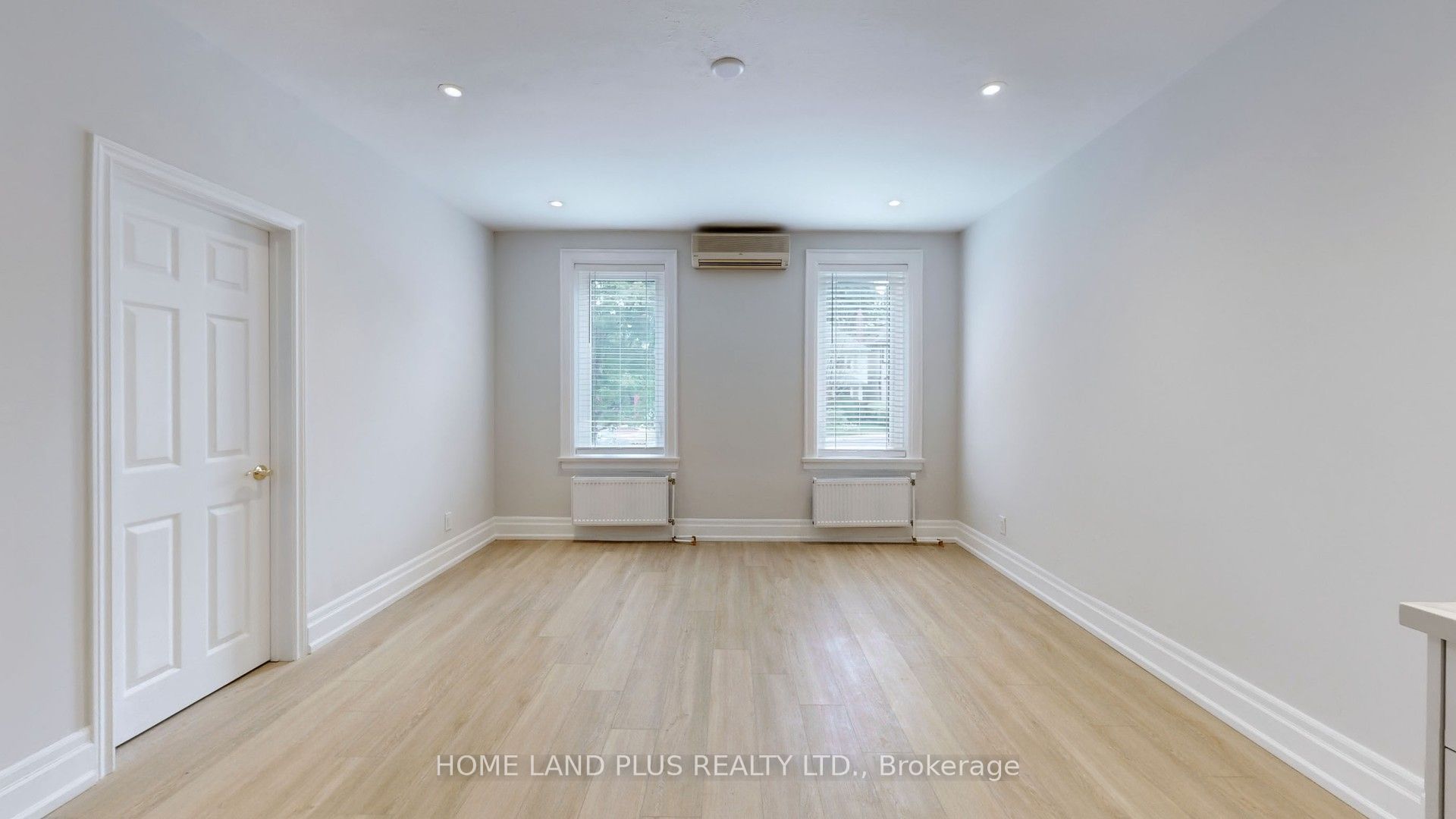 919 Avenue Road Unit 1 Property Photo 16