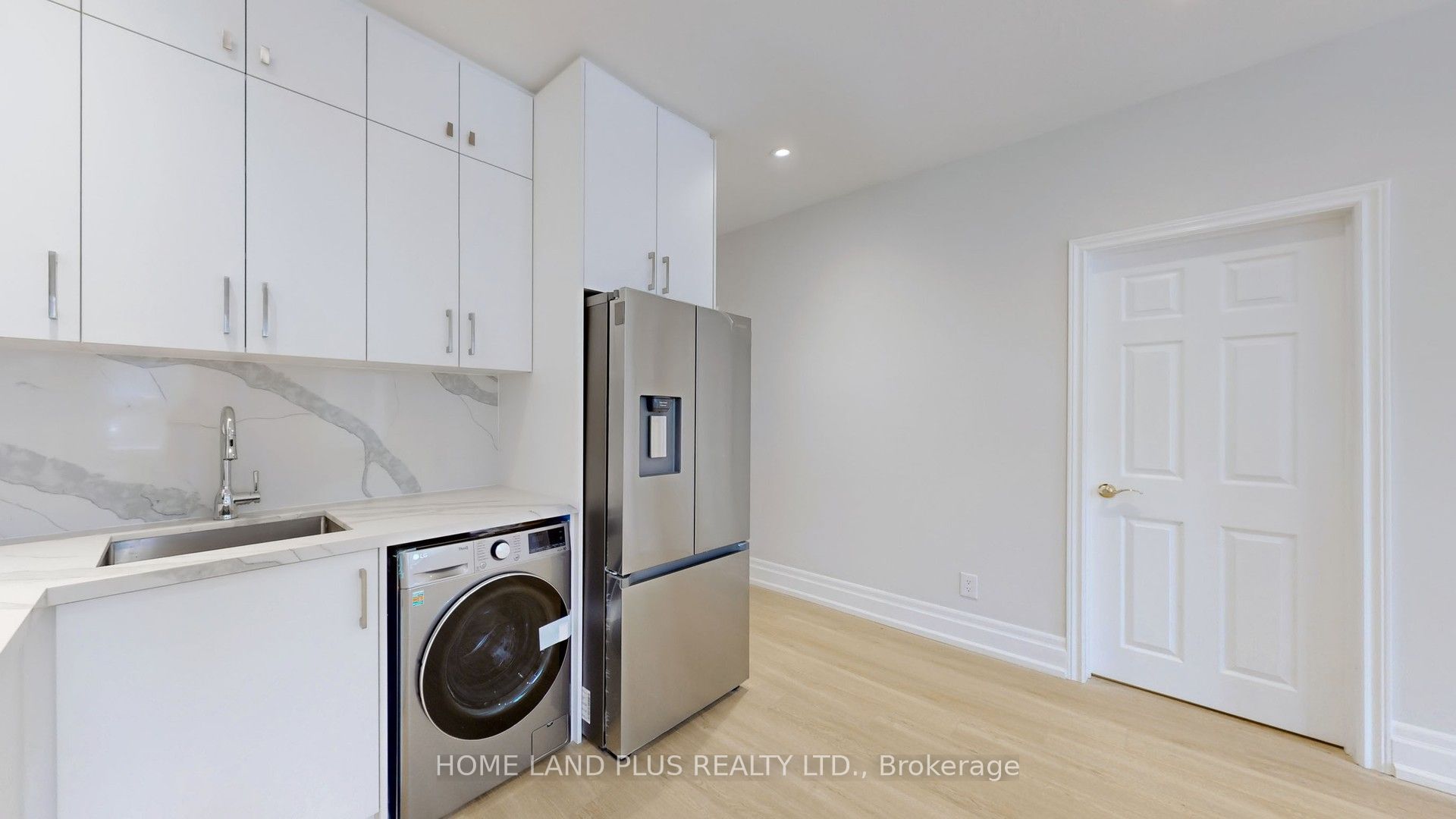 919 Avenue Road Unit 1 Property Photo 23