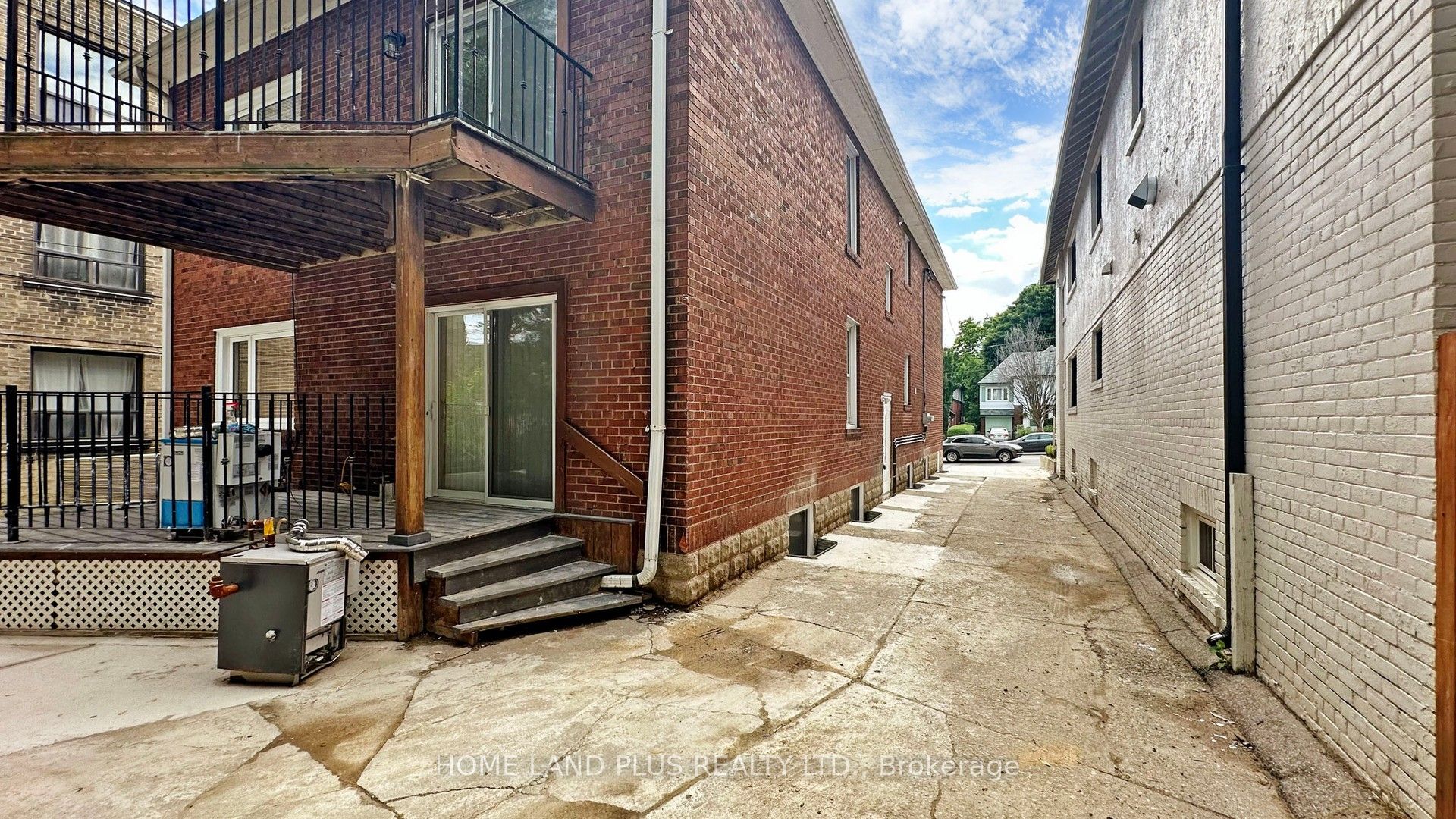 919 Avenue Road Unit 1 Property Photo 41