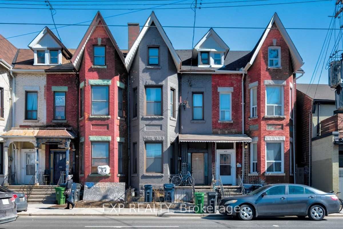 461 Bathurst Street Property Photo