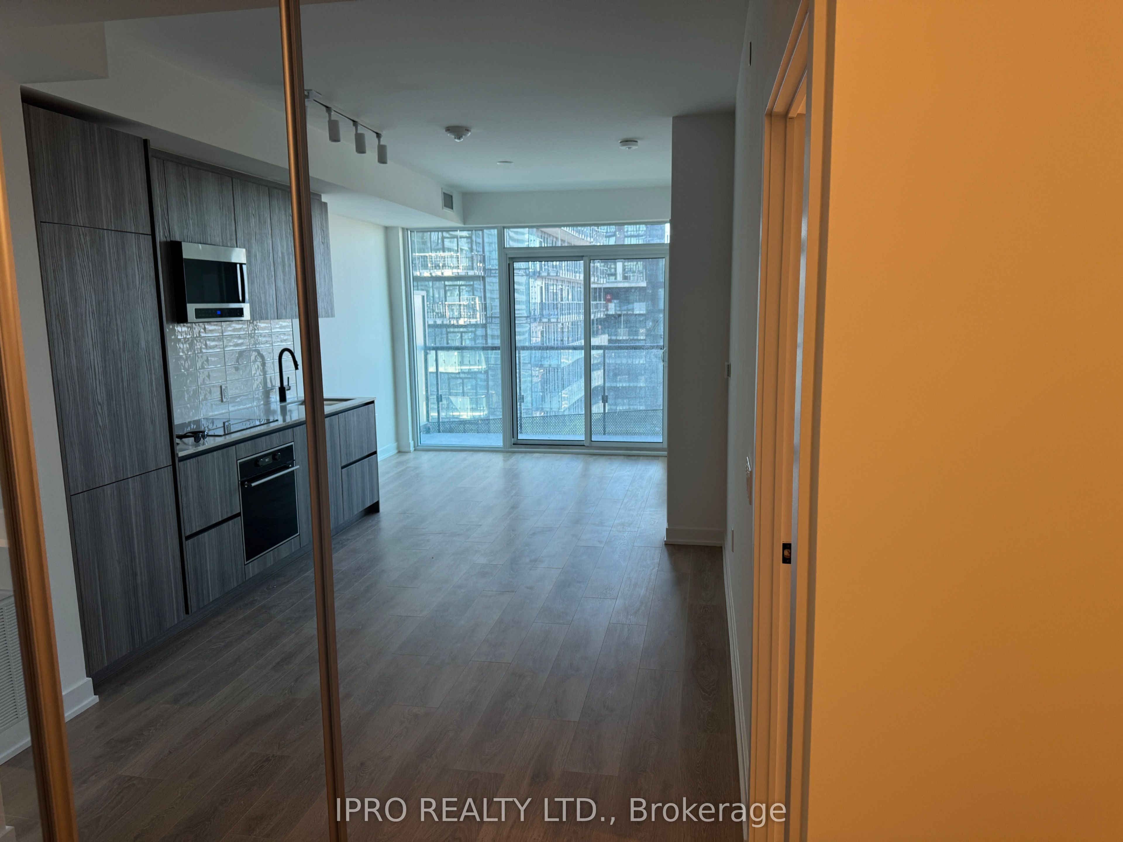 #2606 - 117 Broadway Avenue Property Photo