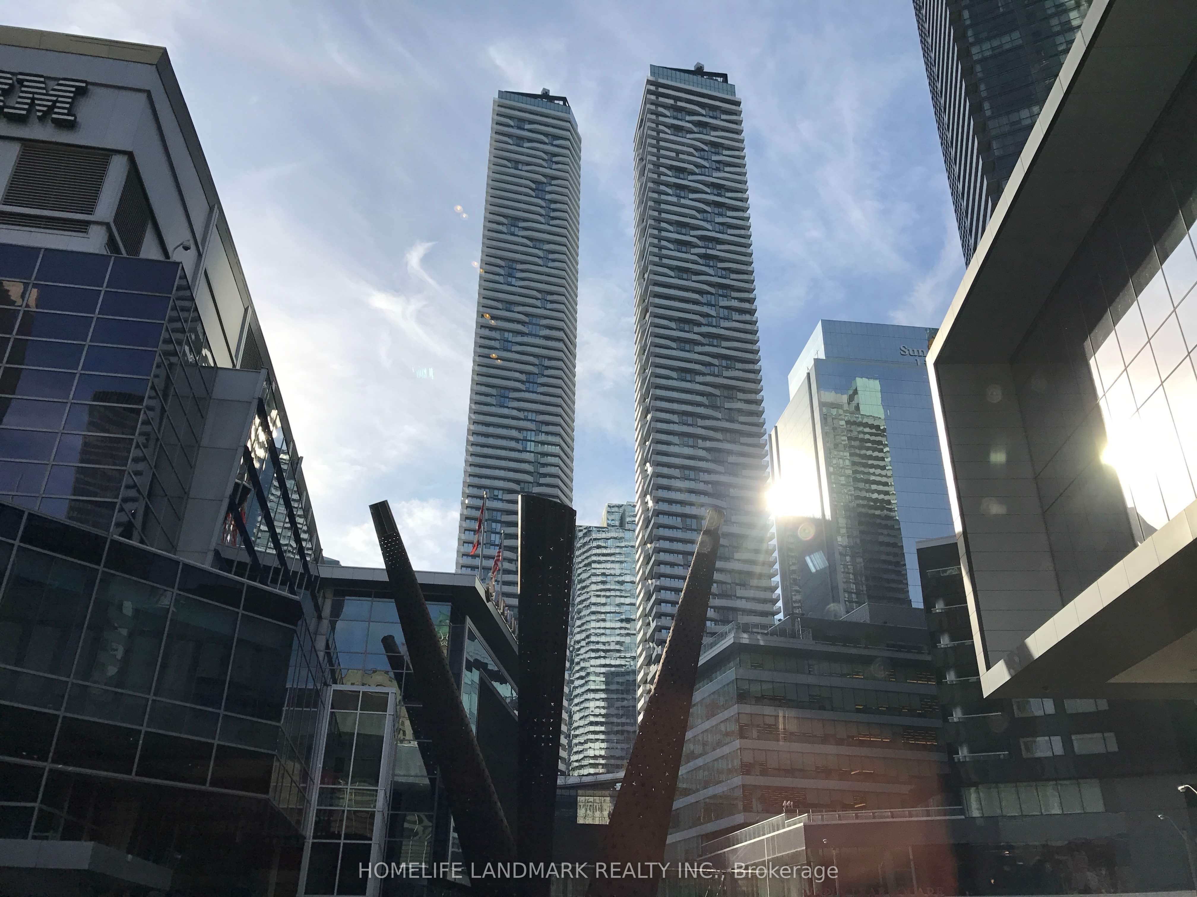 #1509 - 100 Harbour Street Property Photo