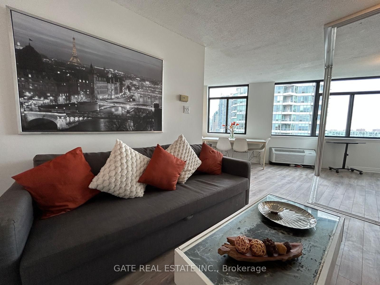#1706 - 250 Queens Quay Property Photo