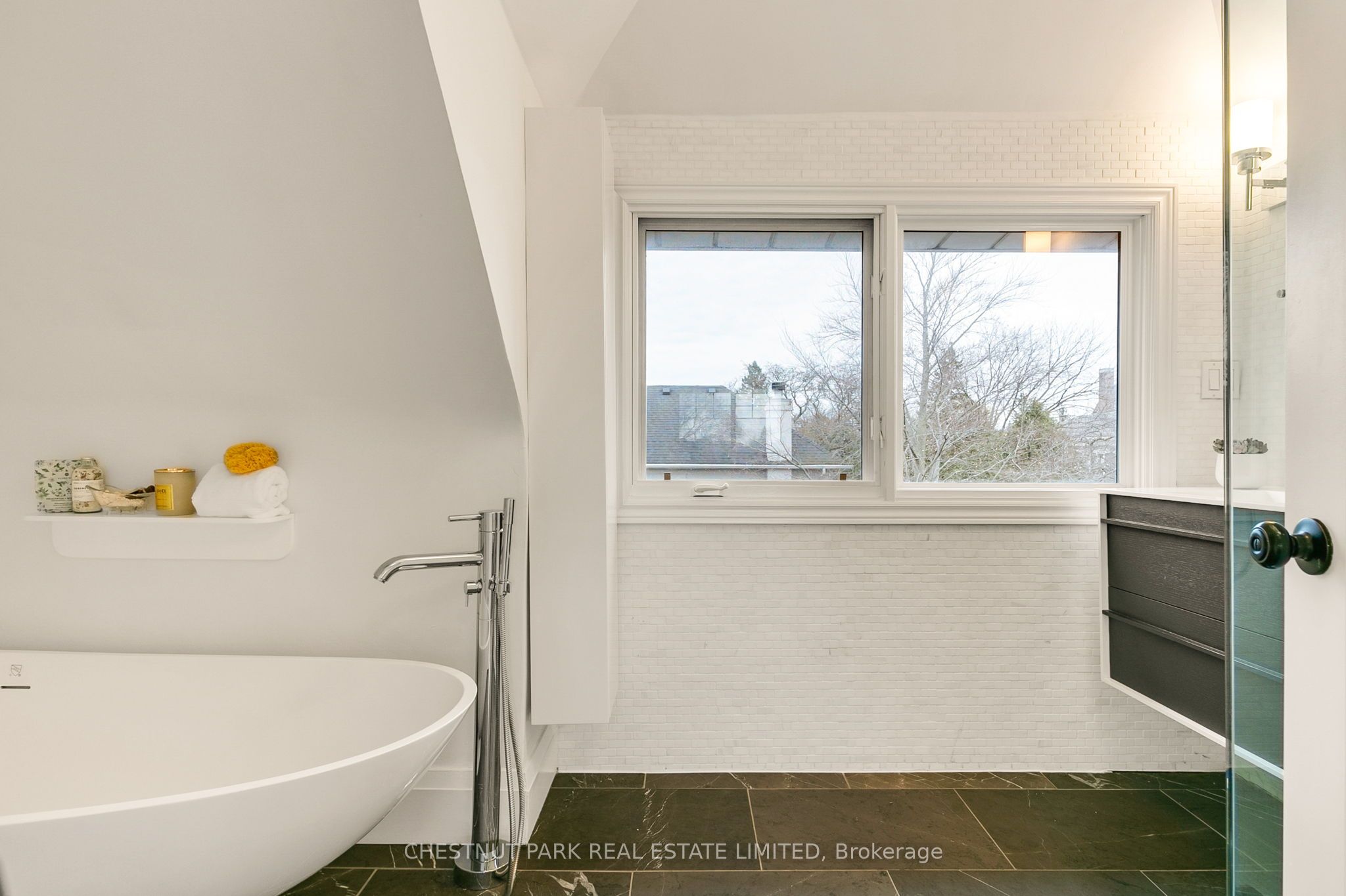 119 Glenview Avenue Property Photo 35