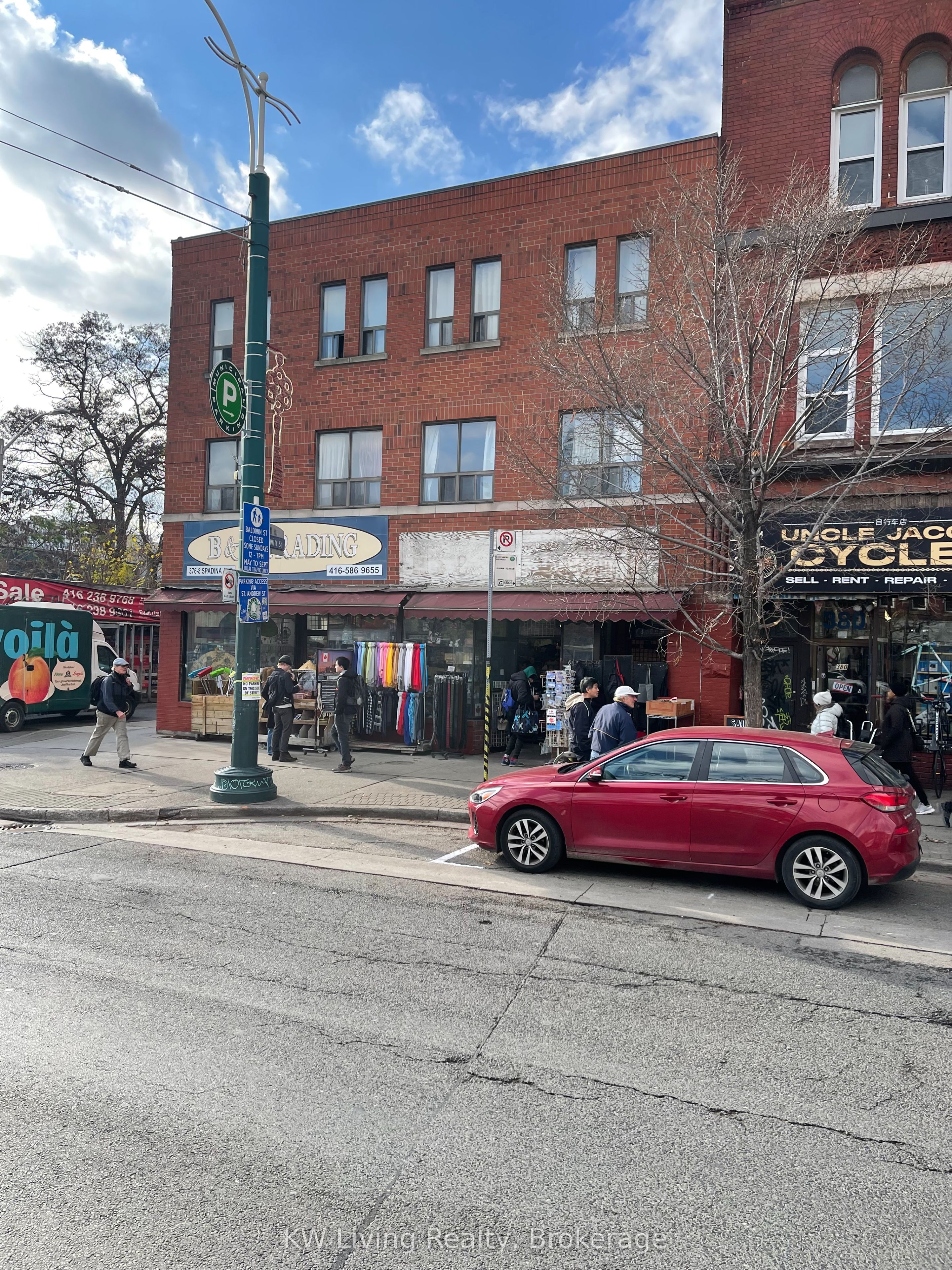 376-378 Spadina Avenue Property Photo 2