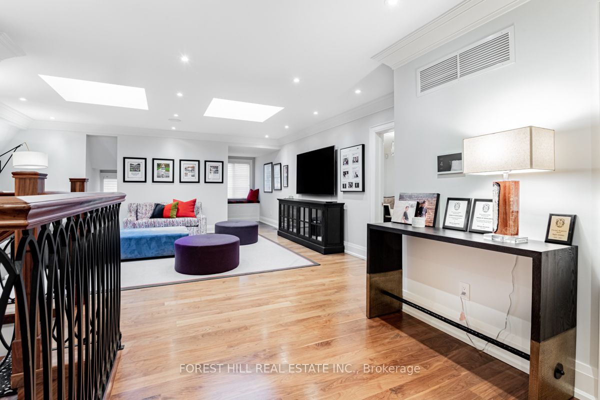 9 Dewbourne Avenue Property Photo 27
