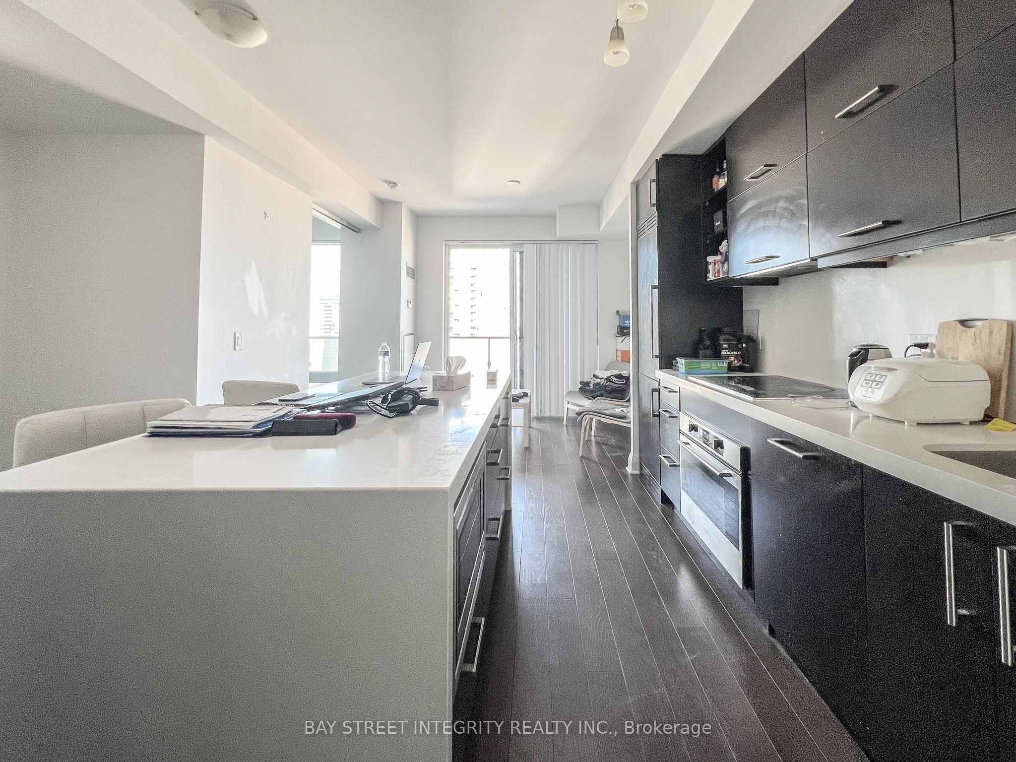 #2701 - 1080 Bay Street Property Photo 8