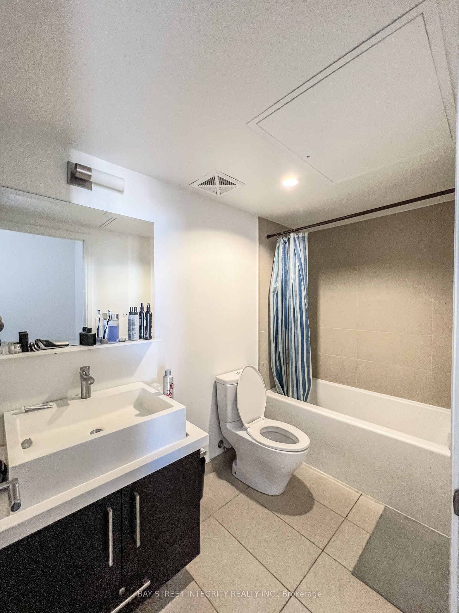 #2701 - 1080 Bay Street Property Photo 13
