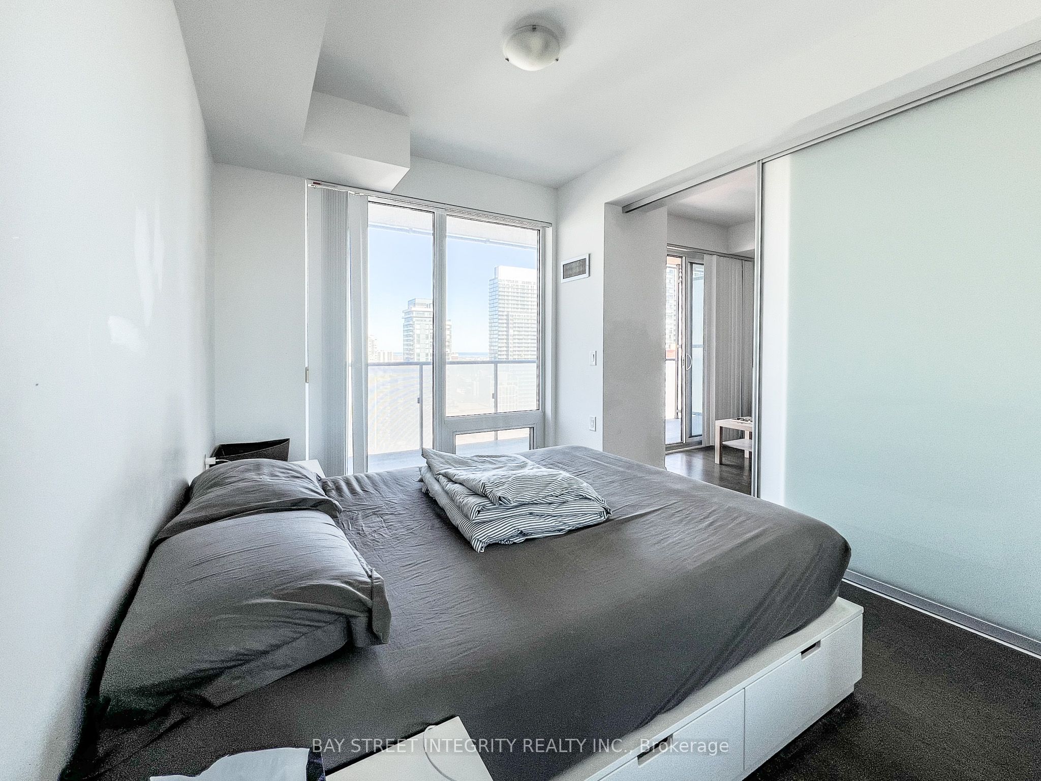 #2701 - 1080 Bay Street Property Photo 15