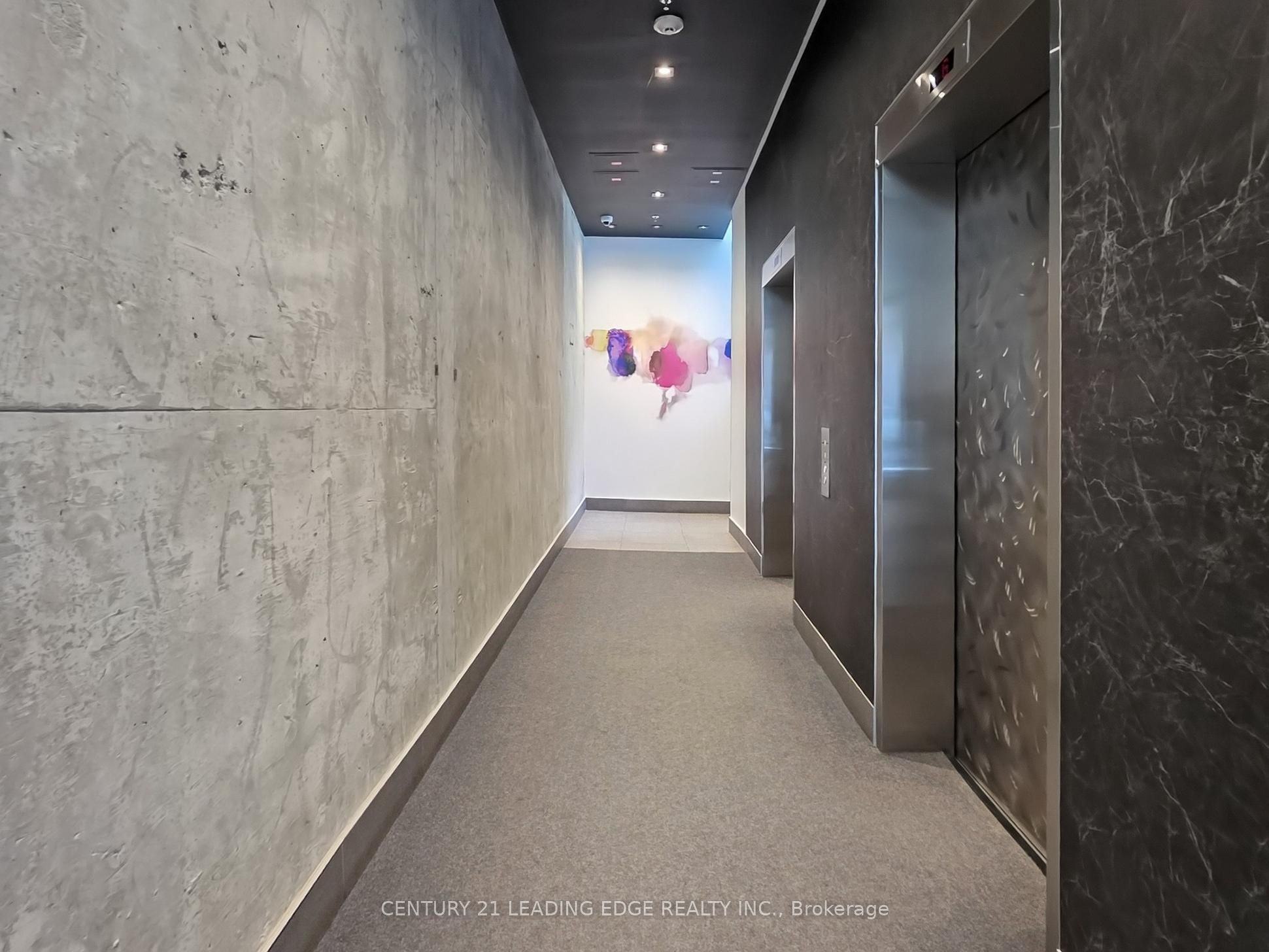 #722 - 388 Richmond Street Property Photo 6