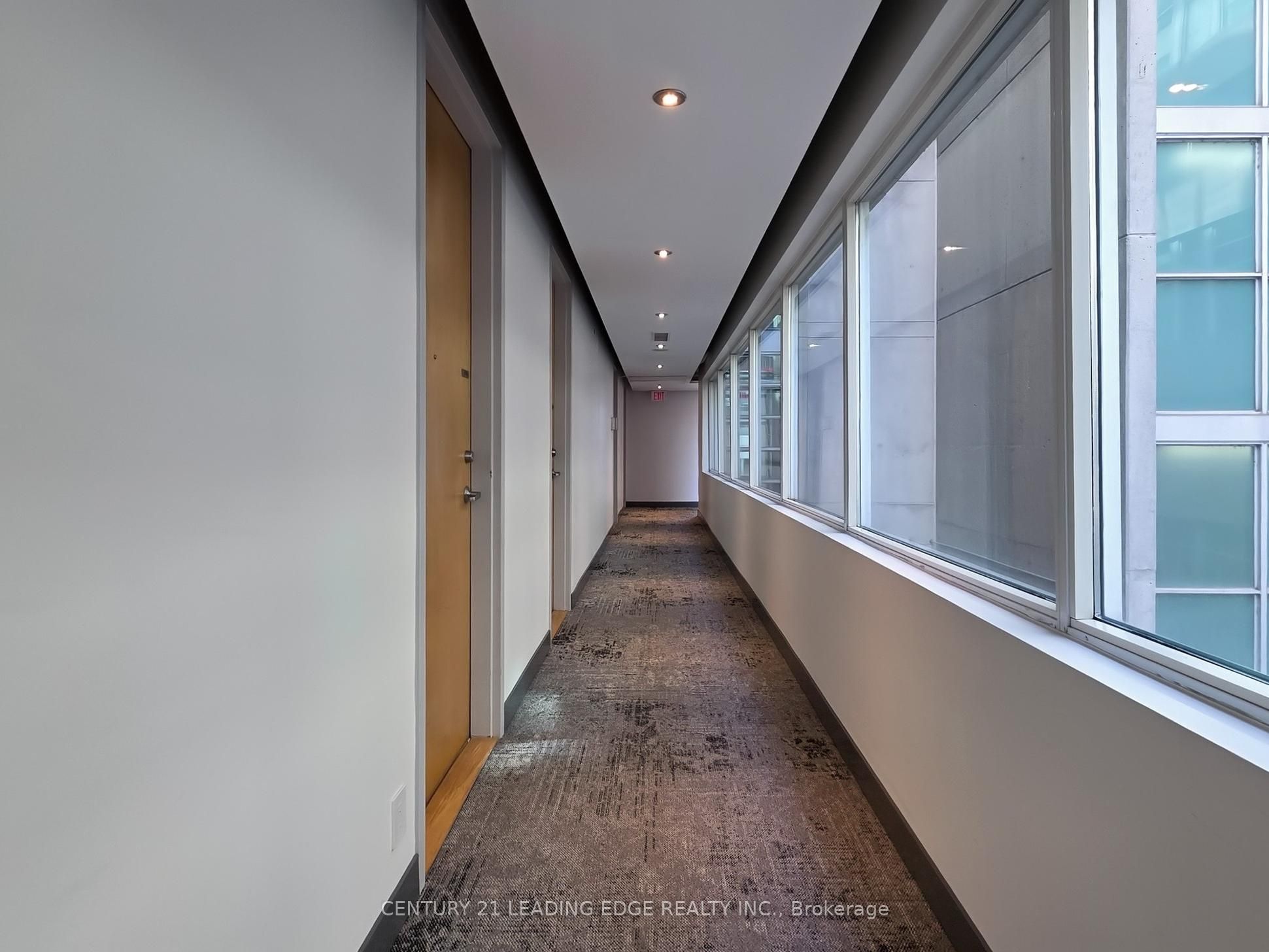 #722 - 388 Richmond Street Property Photo 8
