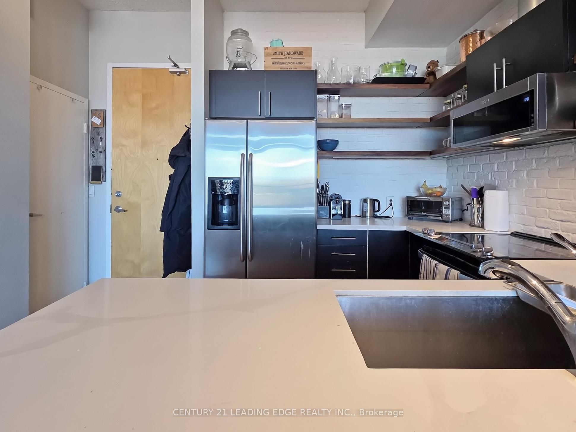 #722 - 388 Richmond Street Property Photo 12