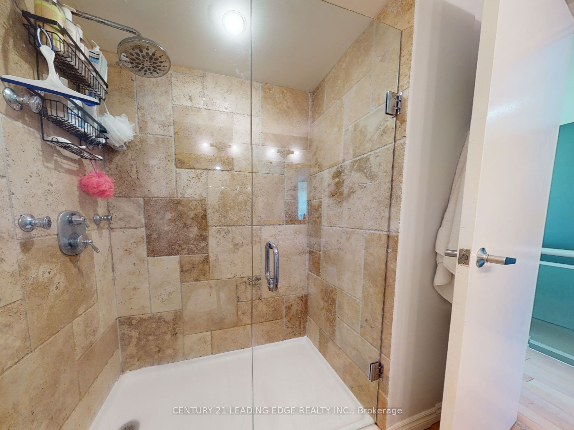 #722 - 388 Richmond Street Property Photo 28