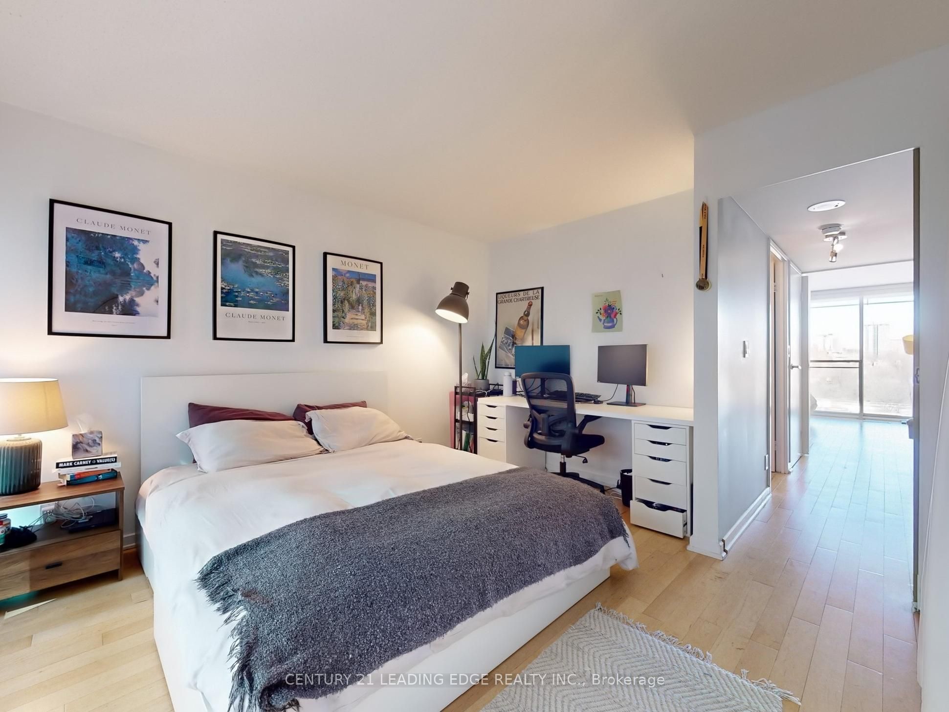 #722 - 388 Richmond Street Property Photo 34