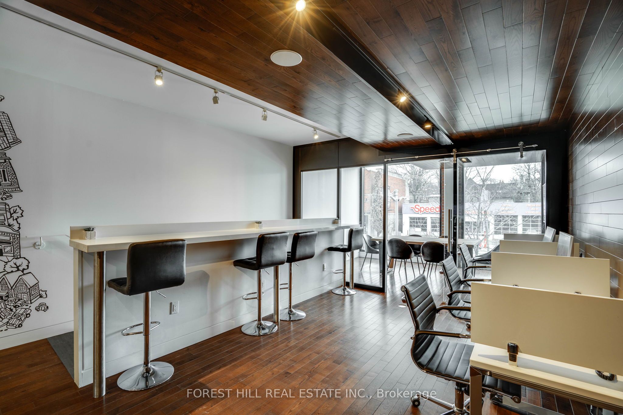 659 St Clair Avenue Property Photo 23