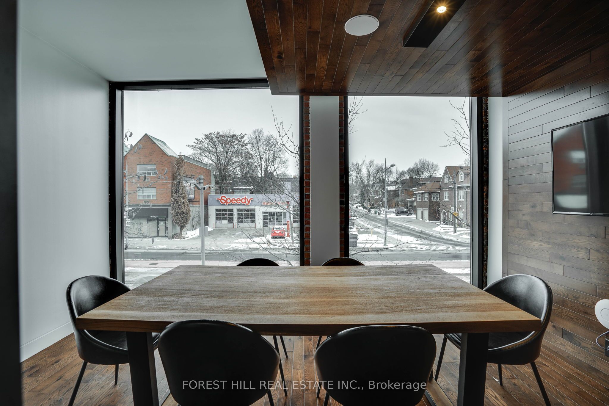 659 St Clair Avenue Property Photo 24