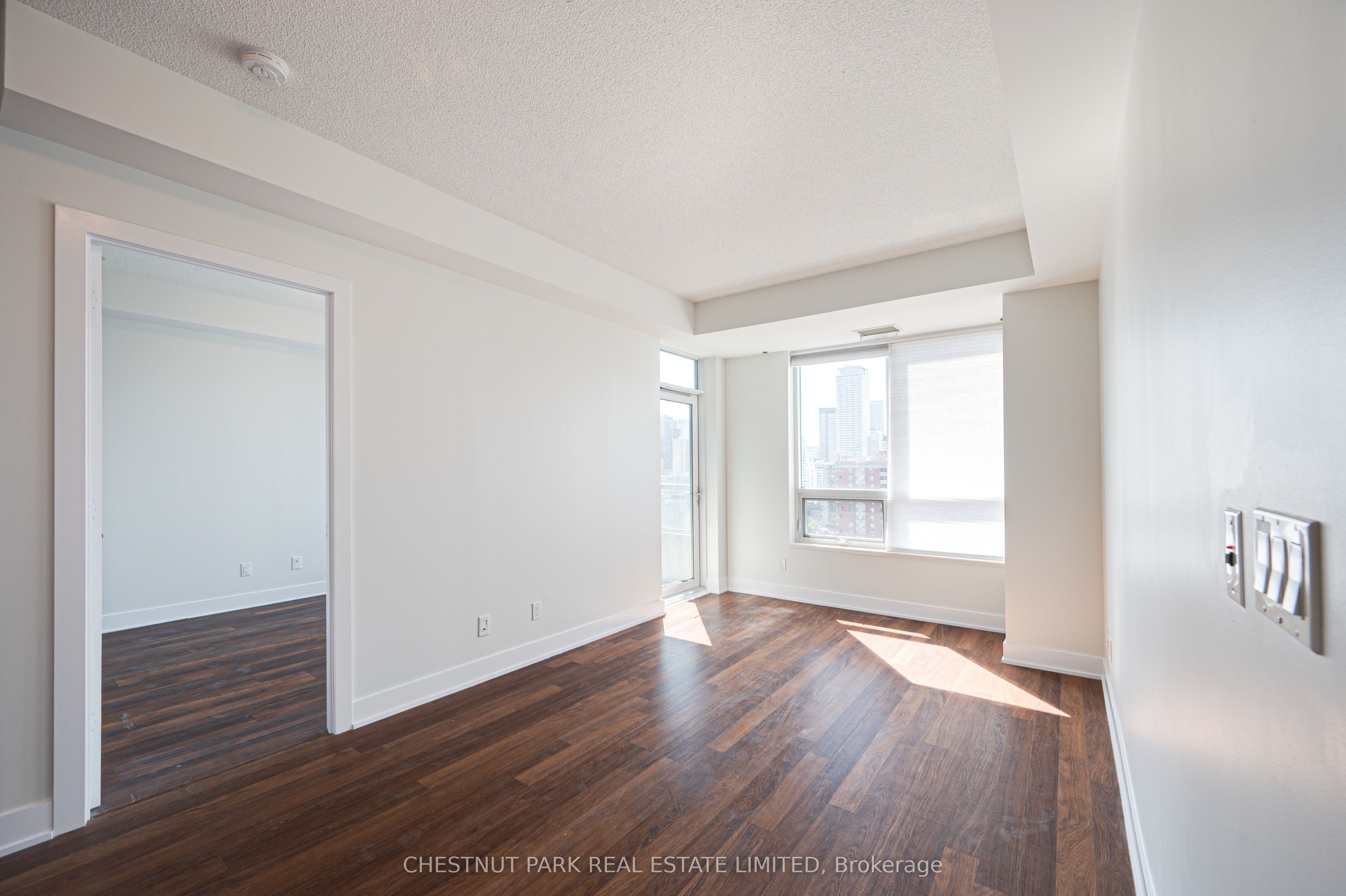 120 Homewood Avenue 1501 Property Photo 5