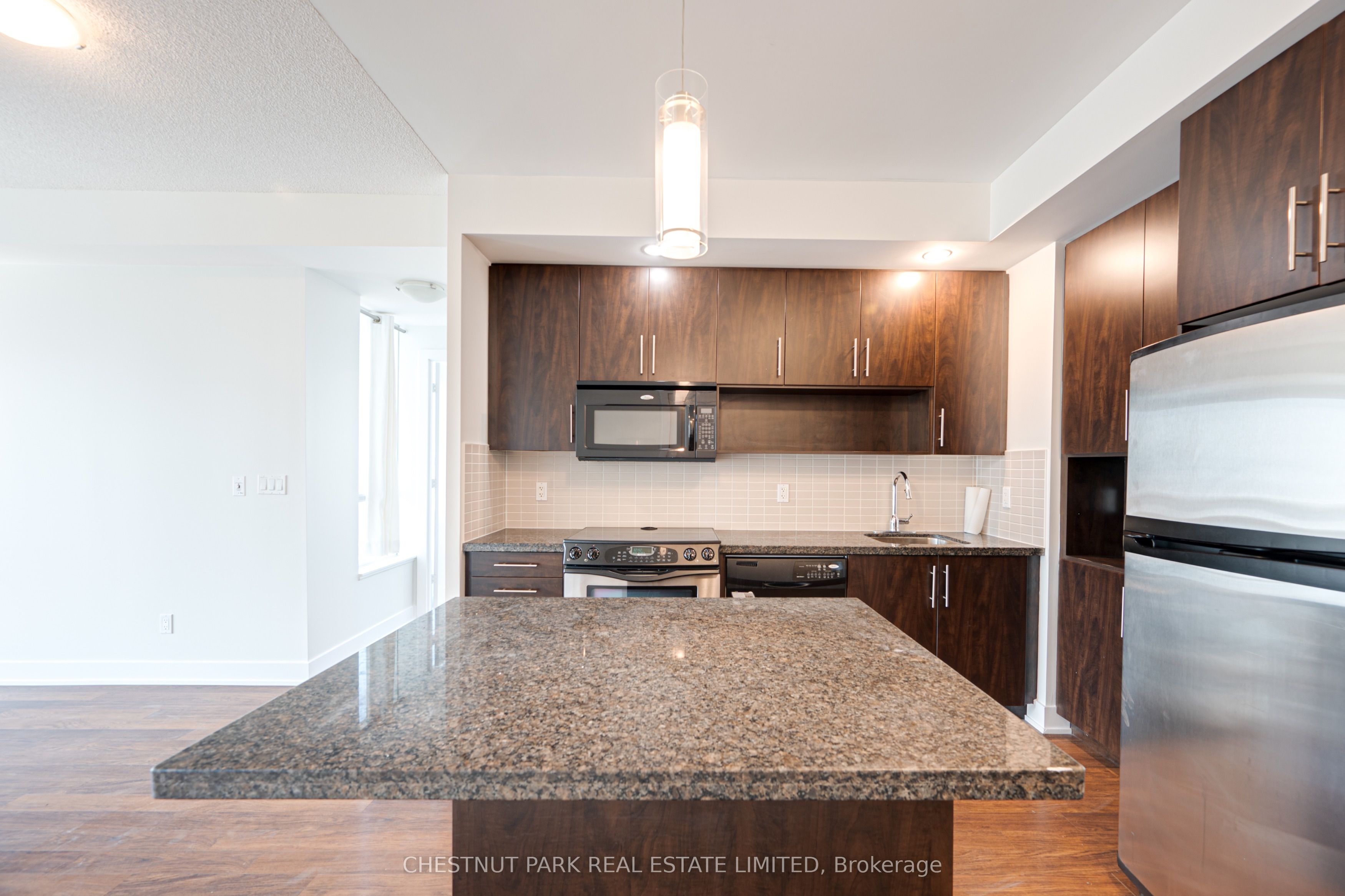 120 Homewood Avenue 1501 Property Photo 8