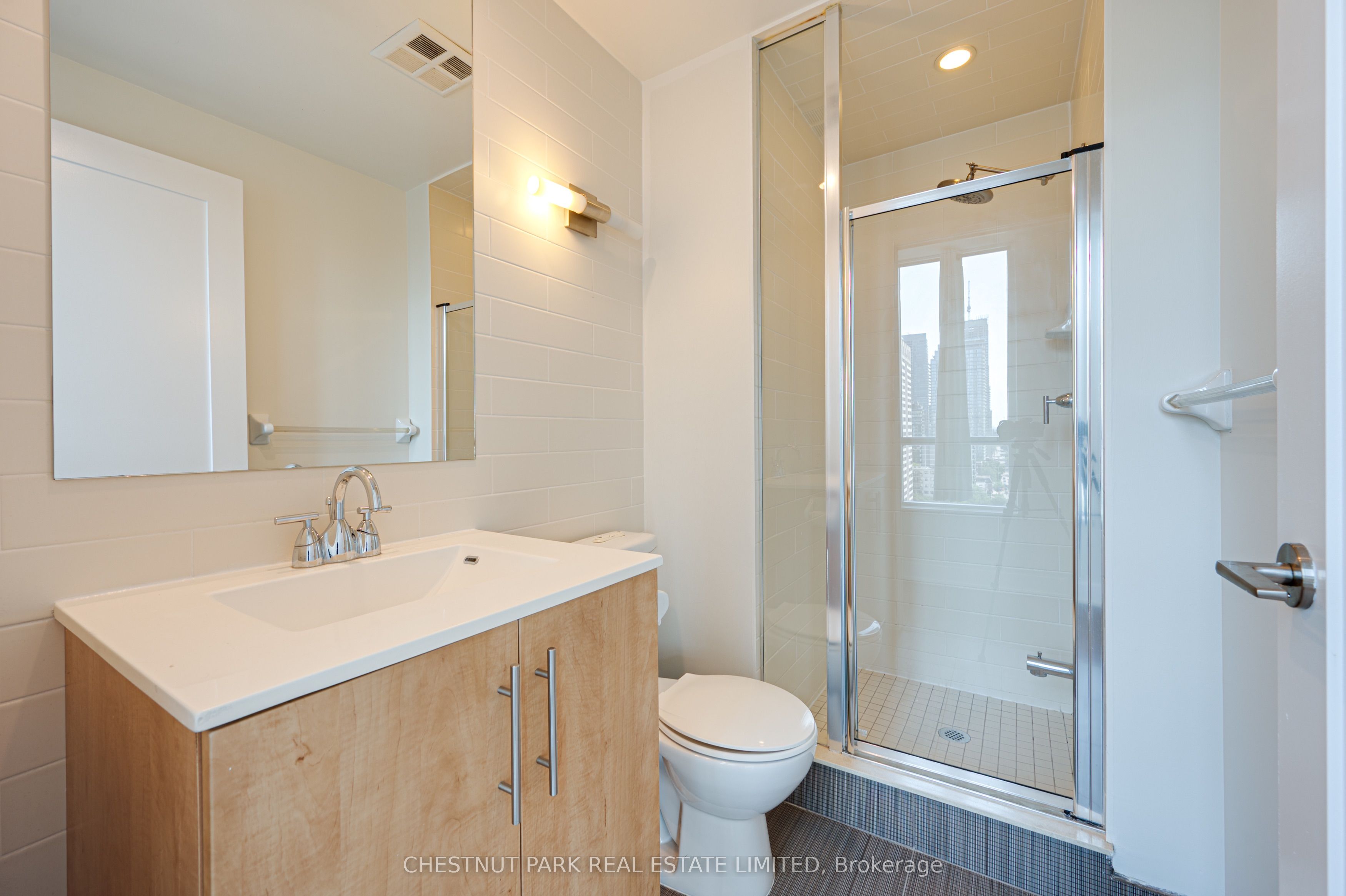 120 Homewood Avenue 1501 Property Photo 10