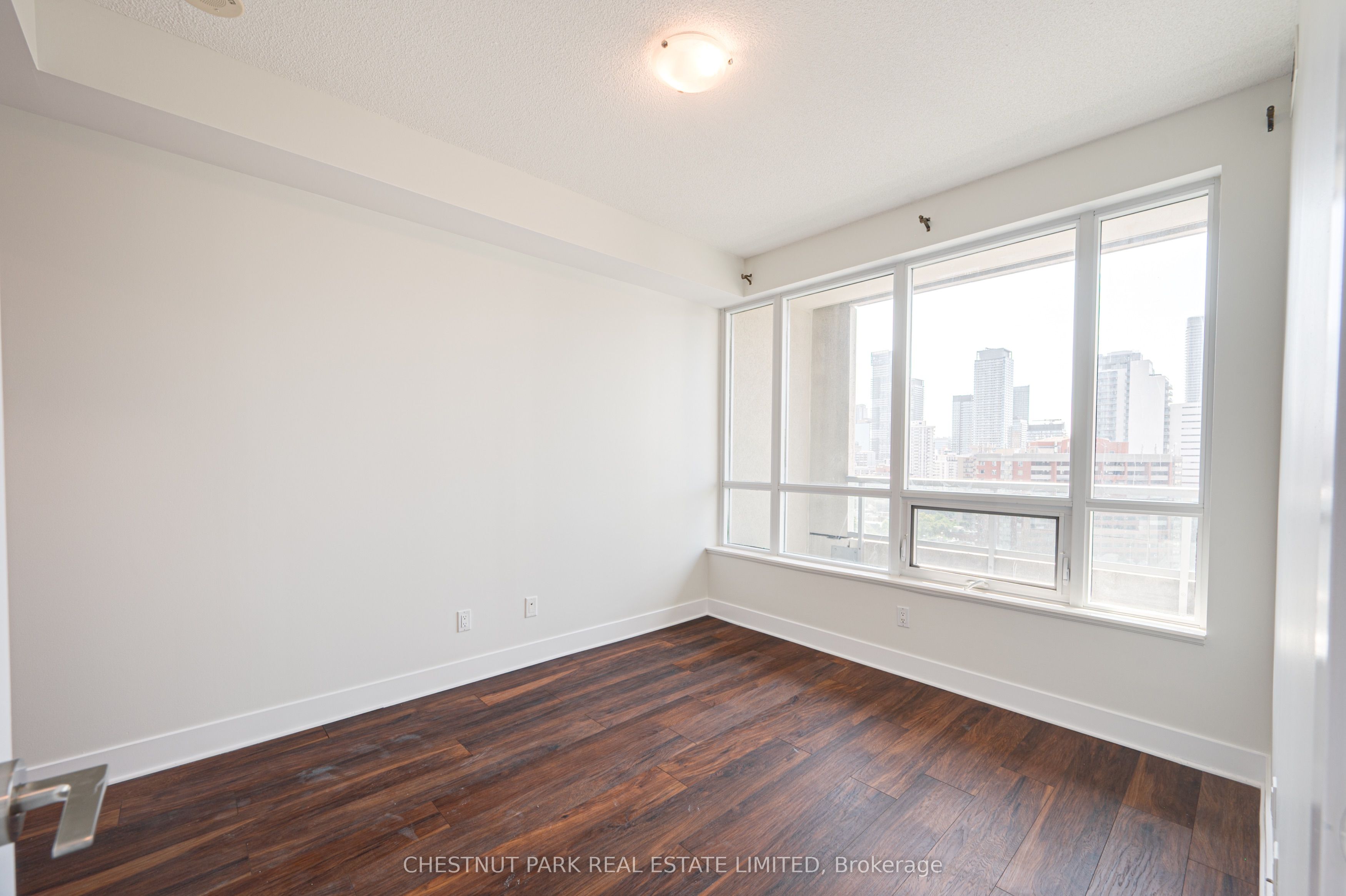 120 Homewood Avenue 1501 Property Photo 12