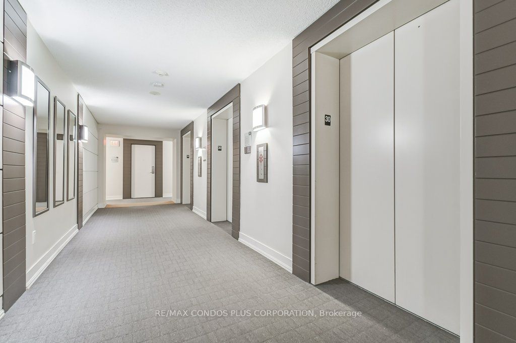 2191 Yonge Street 3010 Property Photo 4