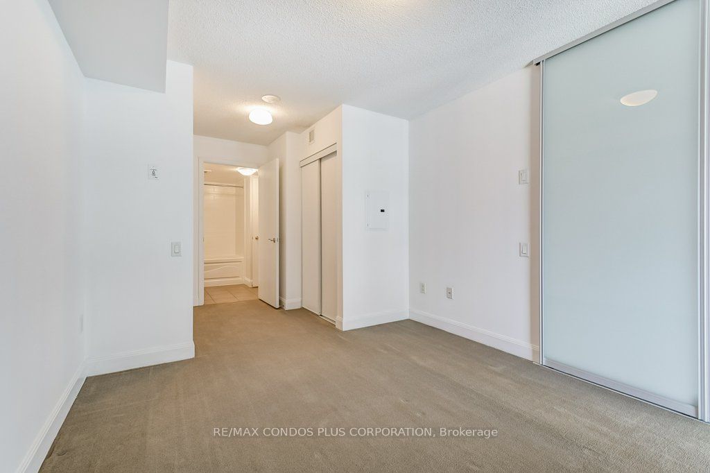 2191 Yonge Street 3010 Property Photo 18