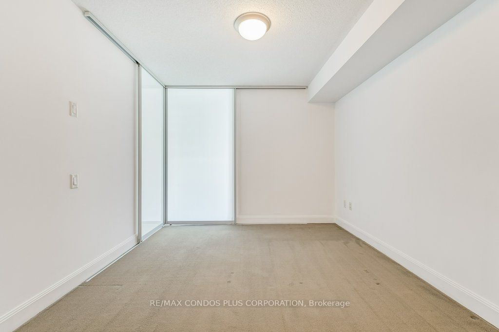 2191 Yonge Street 3010 Property Photo 20