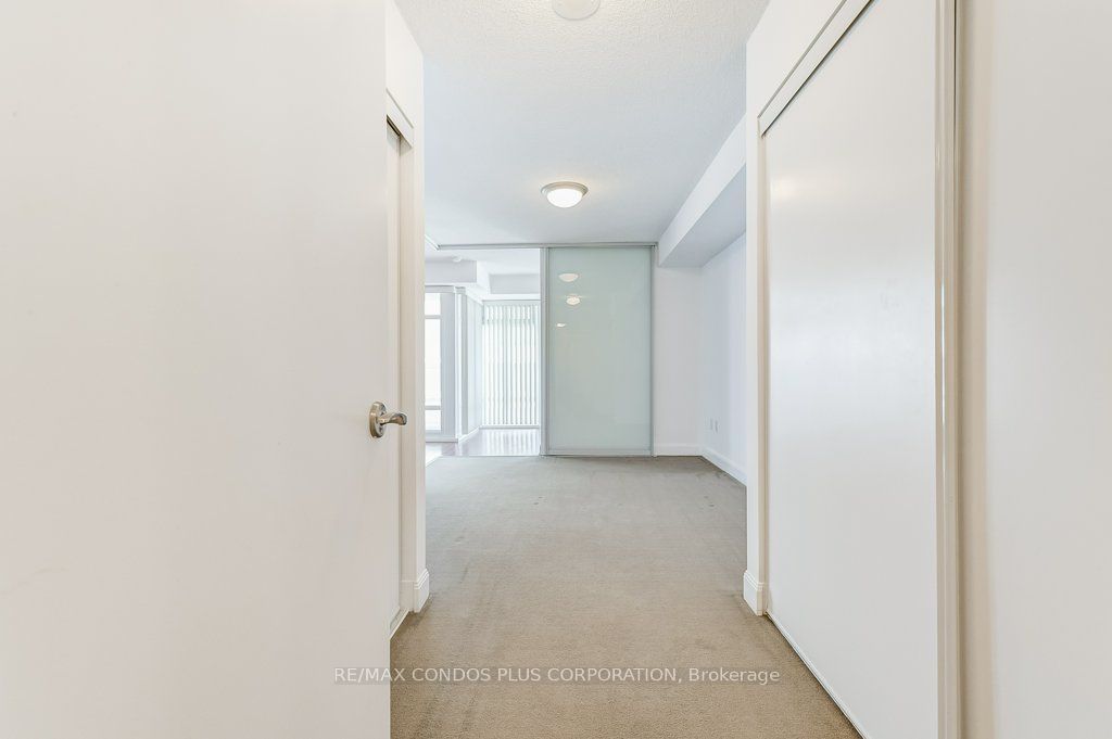 2191 Yonge Street 3010 Property Photo 21