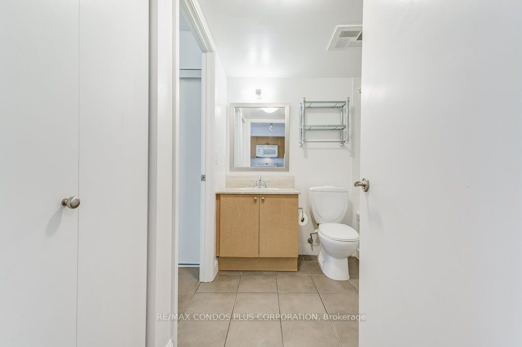 2191 Yonge Street 3010 Property Photo 24