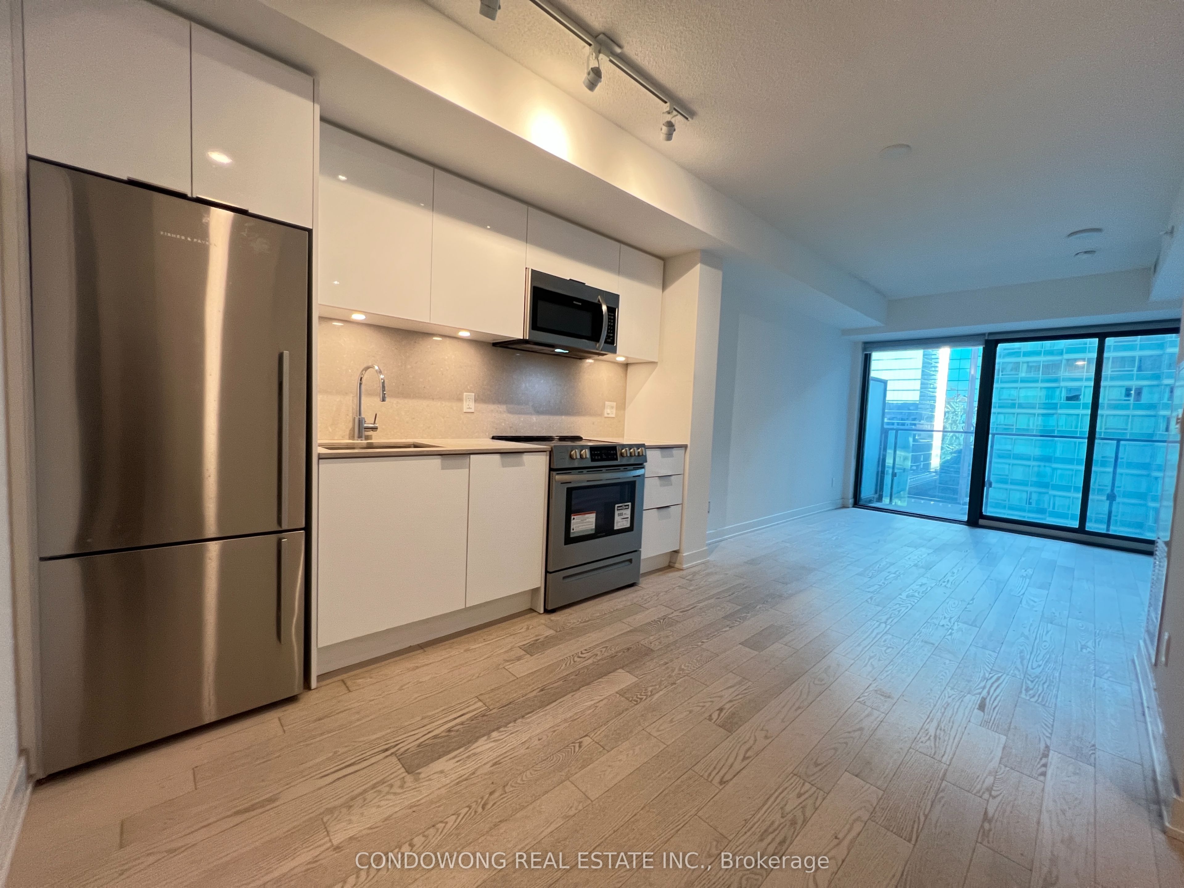 #1507 - 25 Richmond Street Property Photo 1