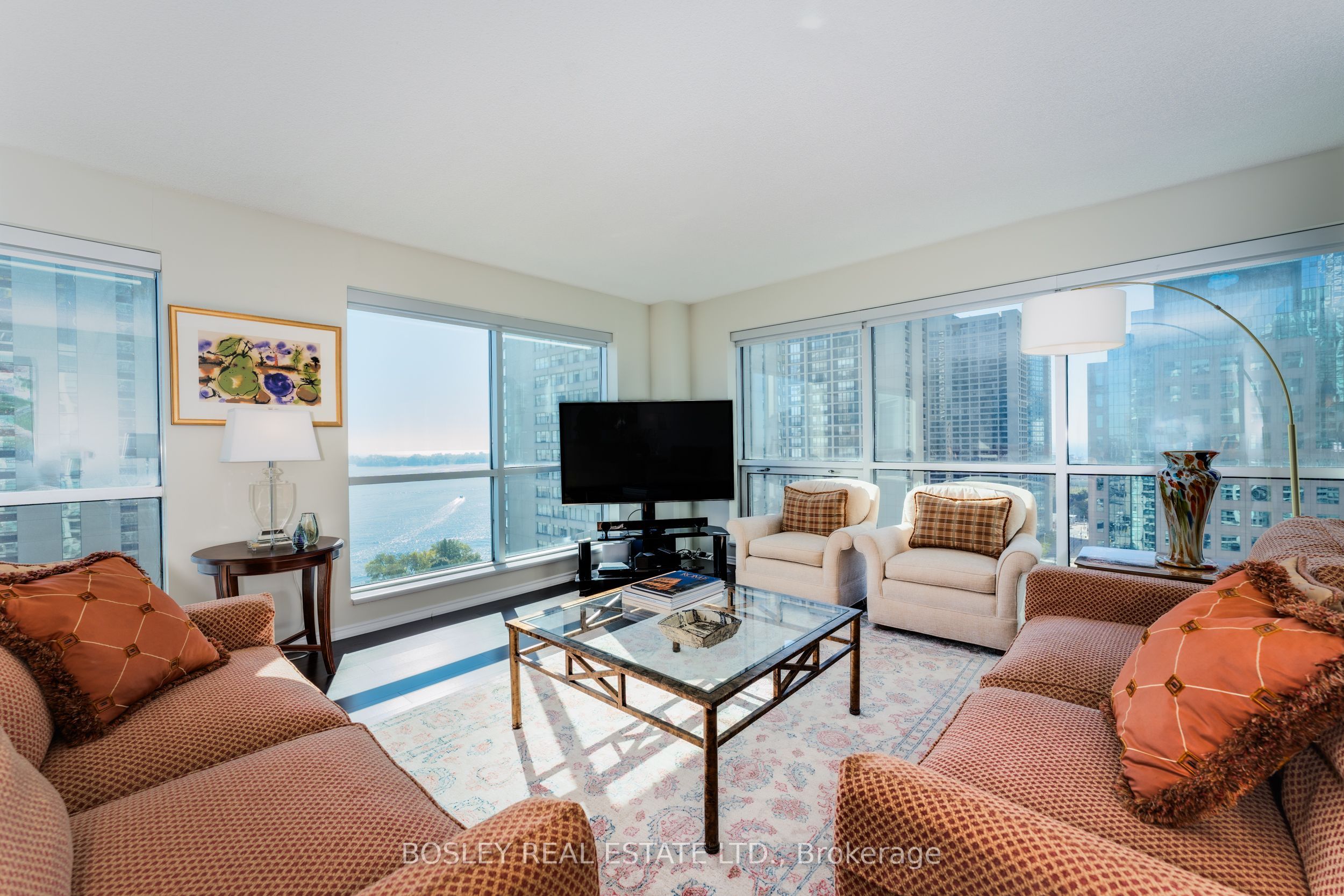 10 Queens Quay W 2006 Property Photo 2