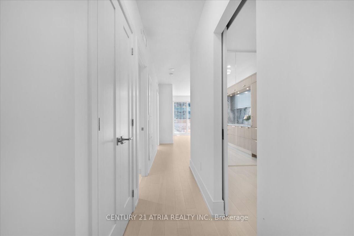 #226 - 155 Merchants' Wharf Property Photo 8