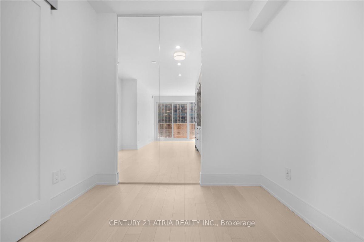 #226 - 155 Merchants' Wharf Property Photo 9