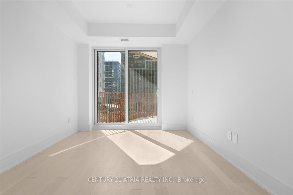 #226 - 155 Merchants' Wharf Property Photo 12
