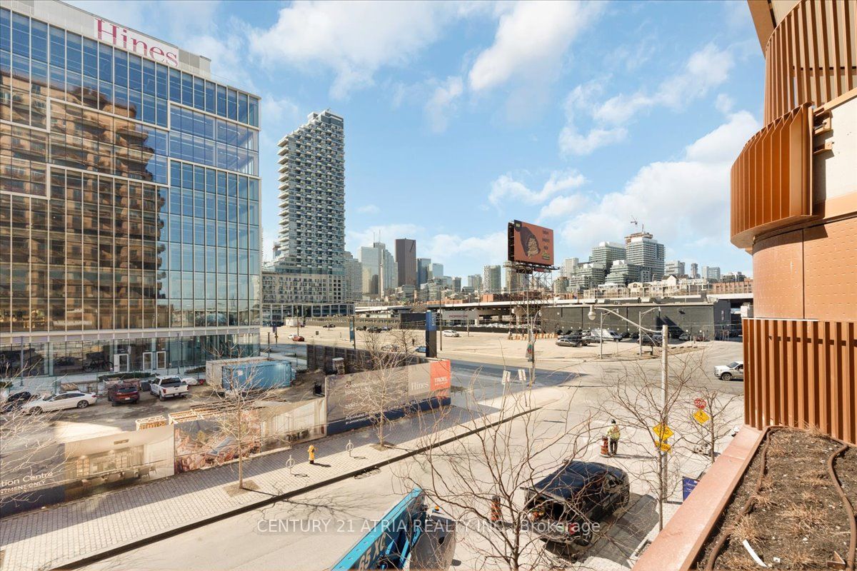 #226 - 155 Merchants' Wharf Property Photo 16