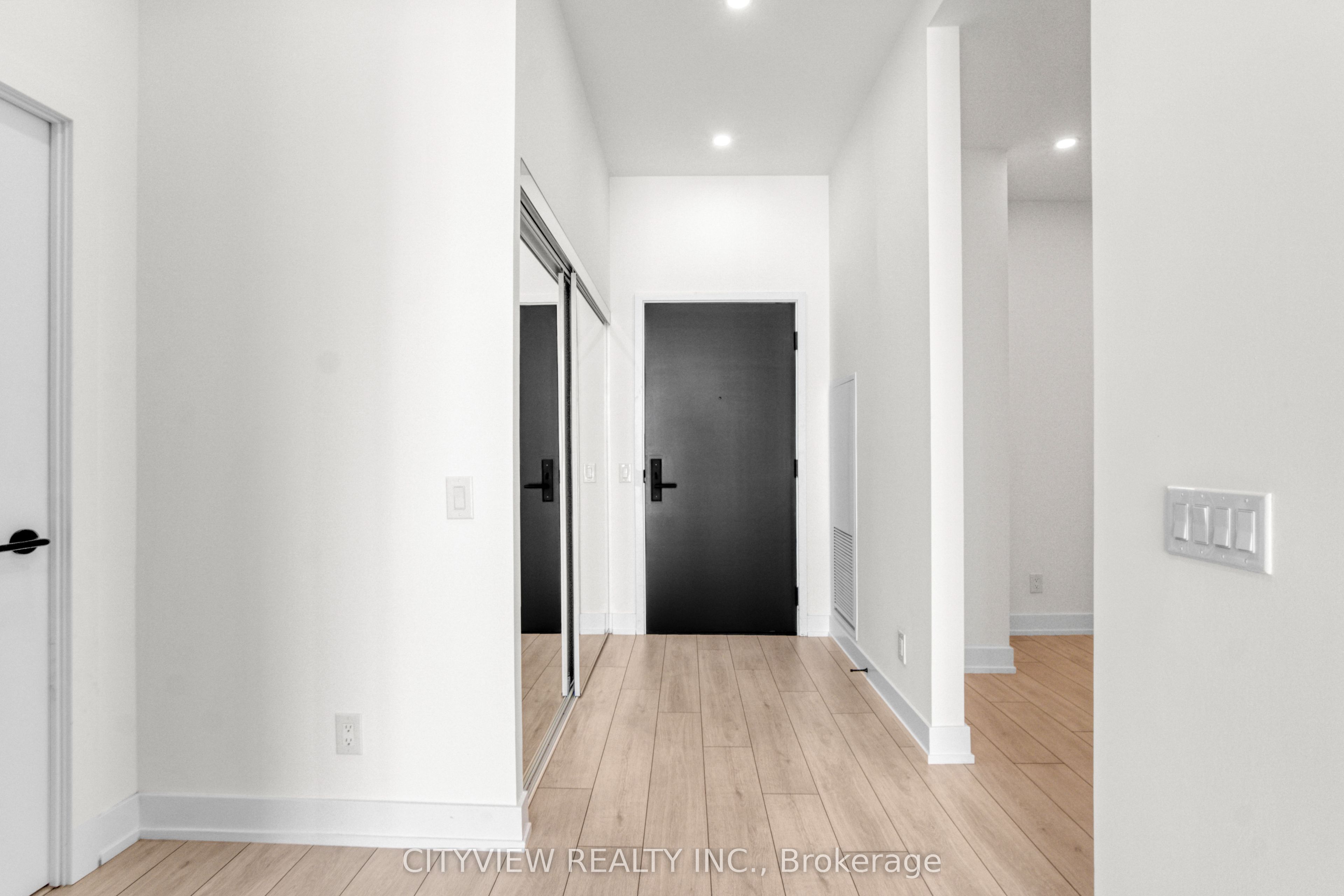 500 Dupont Street Ph10 Property Photo 9