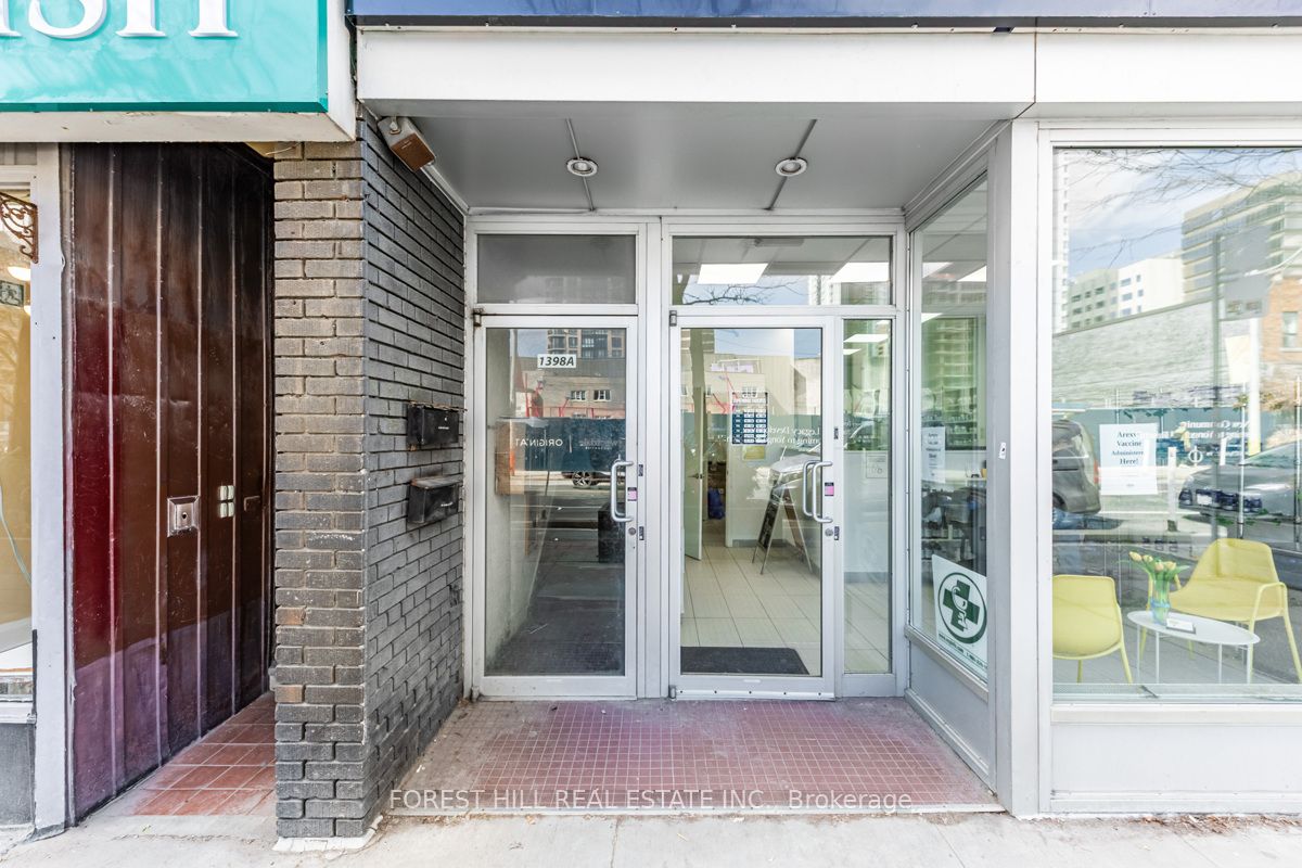 1398 Yonge Street Property Photo 5