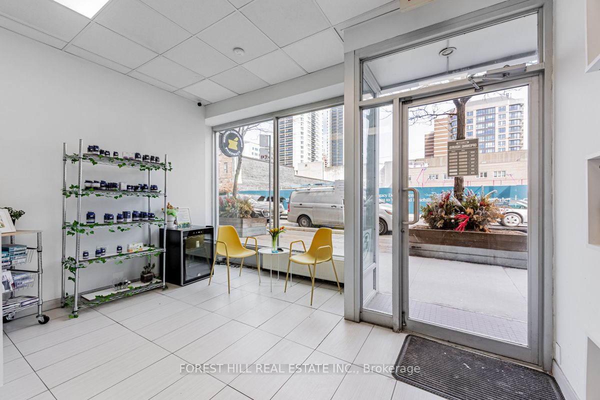 1398 Yonge Street Property Photo 12