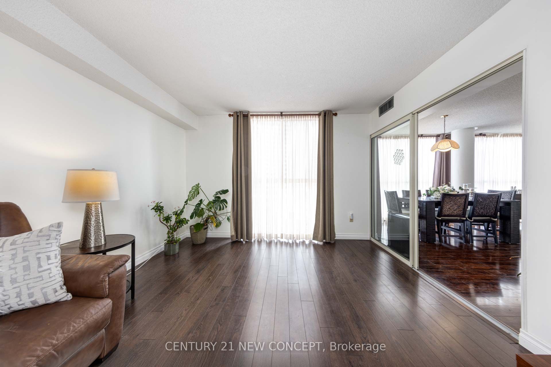 #707 - 5460 Yonge Street Property Photo 7
