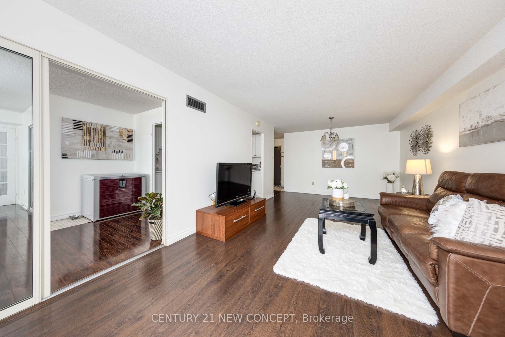 #707 - 5460 Yonge Street Property Photo 8