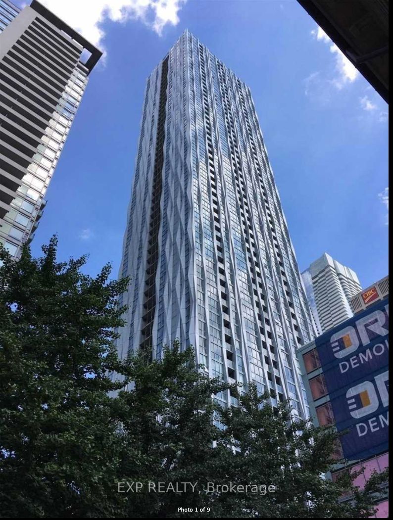 #1011 - 1 Yorkville Avenue Property Photo