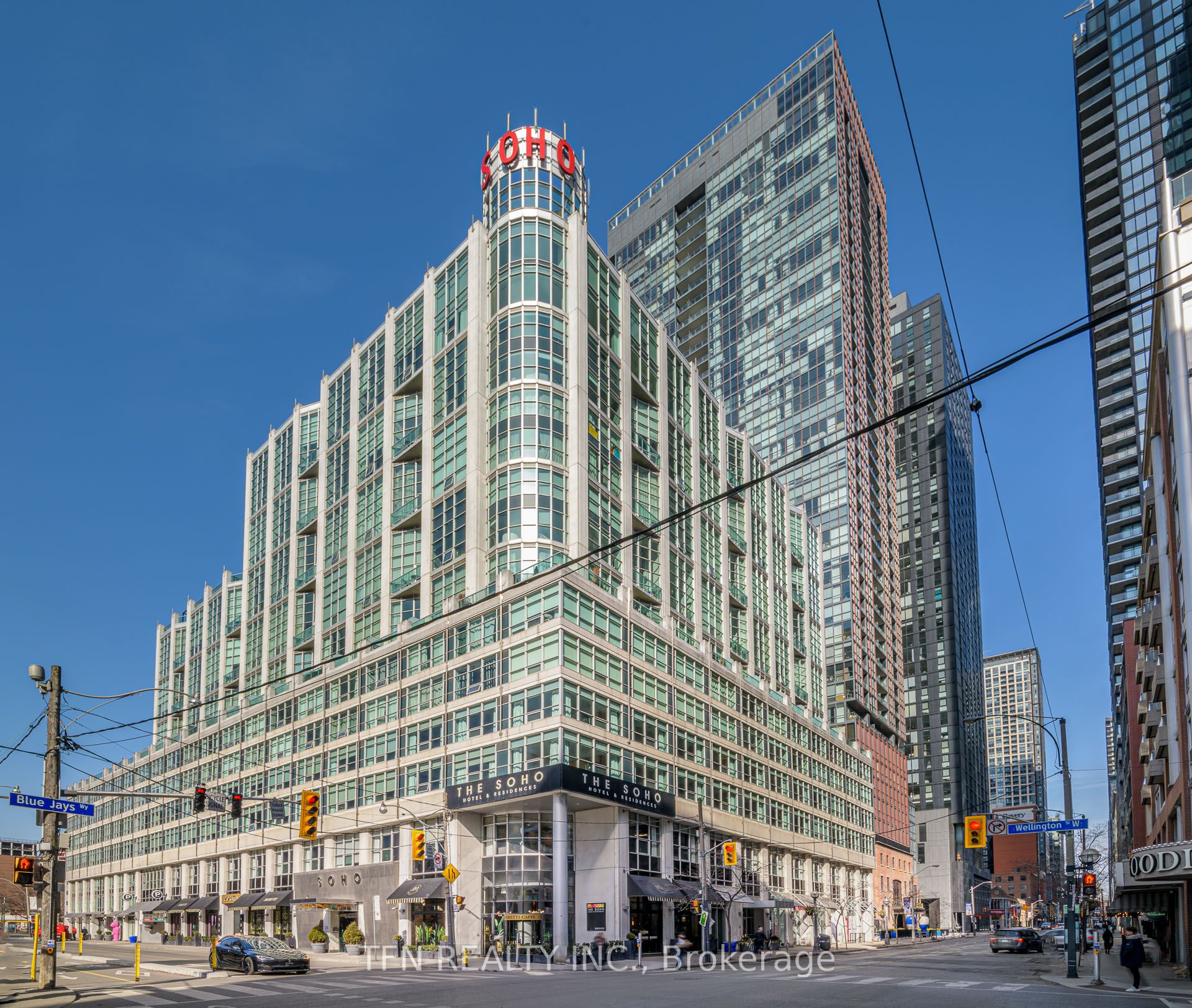 #528 - 36 Blue Jays Way Property Photo